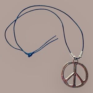 Source Unknown Silver Peace Pendant Necklace